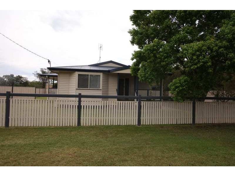 3 Harrington, Chinchilla QLD 4413