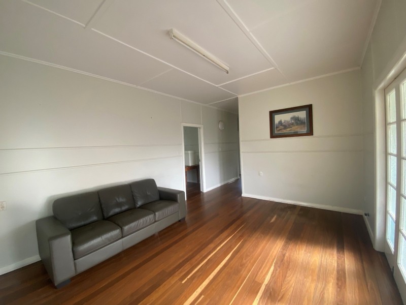 75 Middle St, Chinchilla QLD 4413
