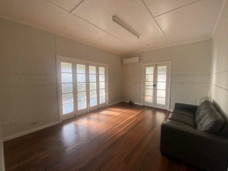 75 Middle St, Chinchilla QLD 4413
