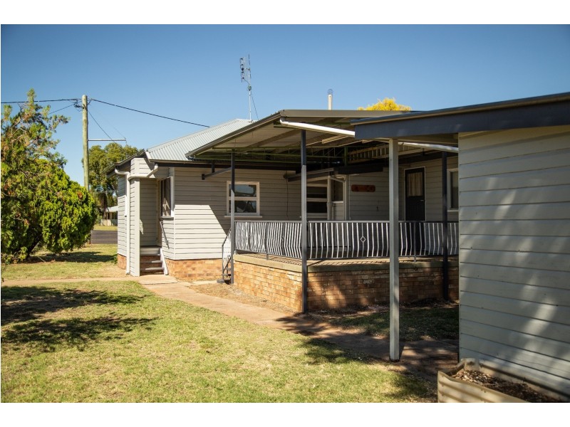97 Hypatia, Chinchilla QLD 4413