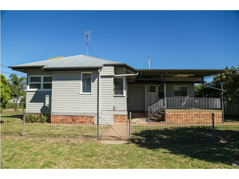 97 Hypatia, Chinchilla QLD 4413