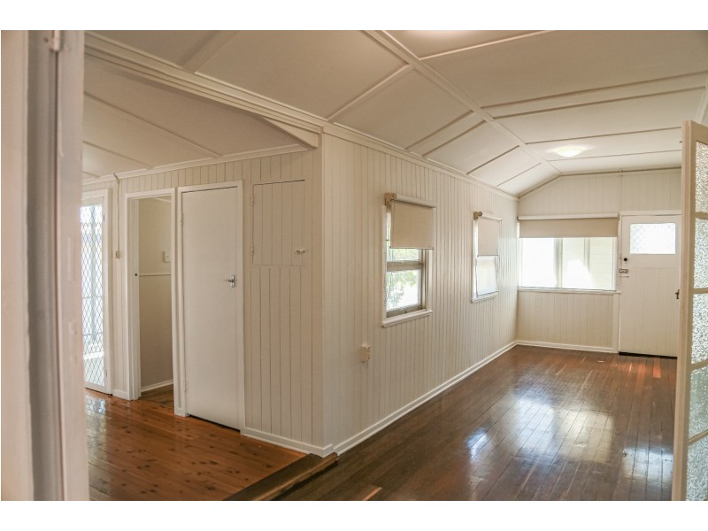 97 Hypatia, Chinchilla QLD 4413