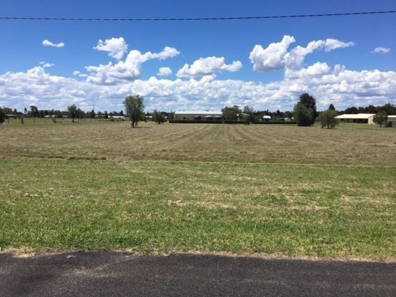 Lot 9 Lot 9 Cnr Lloyd  Washington Ave, Chinchilla QLD 4413