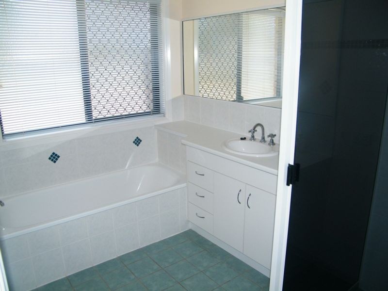 16 Wilkinson Street, Chinchilla QLD 4413