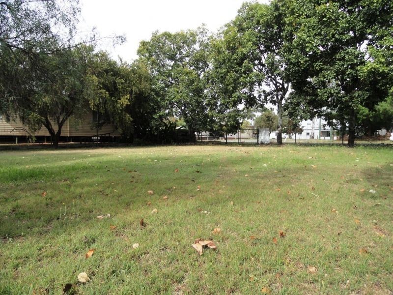 31 Davis Street, Chinchilla QLD 4413