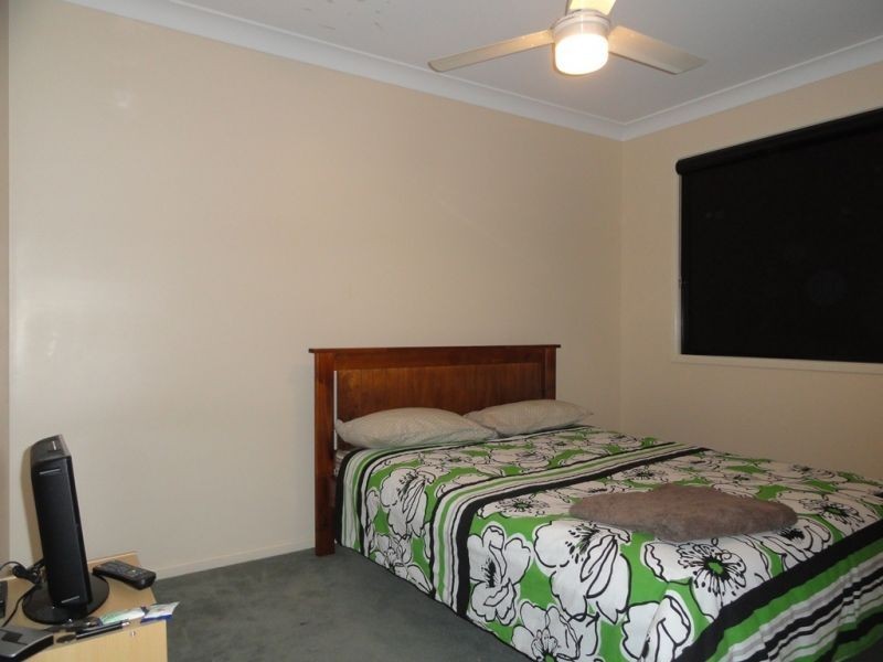 11 Lee Street, Miles QLD 4415