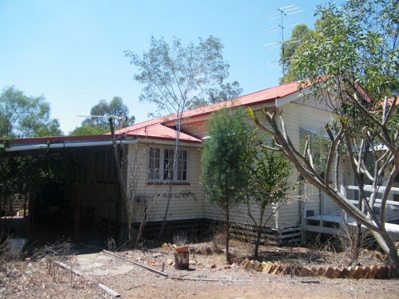 117 Phipps Road, Chinchilla QLD 4413