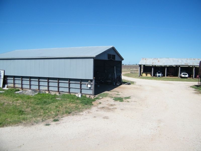 421 Chances Plains Road, Chinchilla QLD 4413