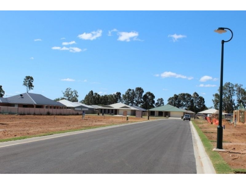 Lot 98 Parker Place, Chinchilla QLD 4413