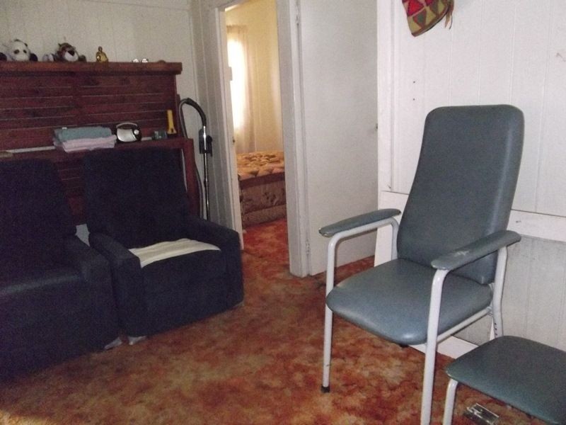 8 Castle Street, Chinchilla QLD 4413