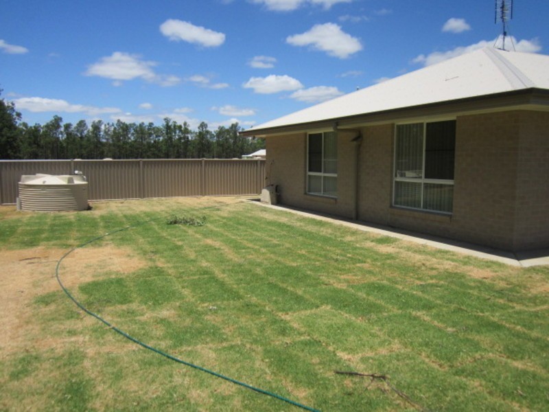 137 Cypress Pine Drive, Miles QLD 4415