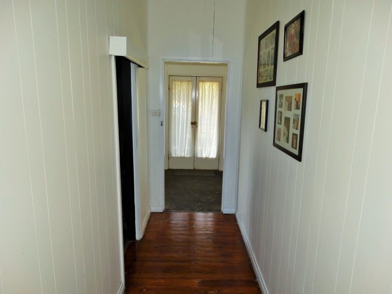 74 Hypatia Street, Chinchilla QLD 4413