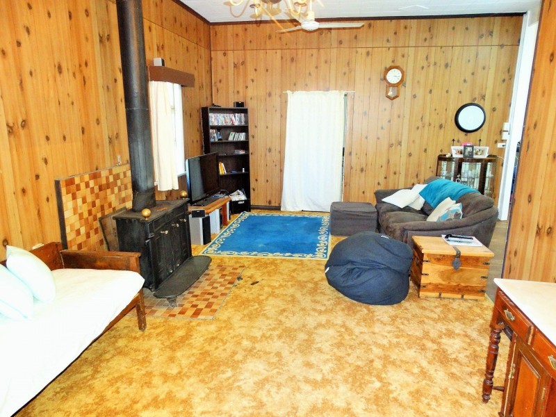 74 Hypatia Street, Chinchilla QLD 4413