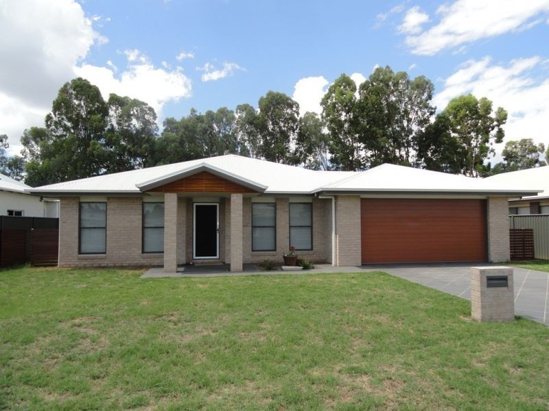 51 Sommerfeld Crescent, Chinchilla QLD 4413