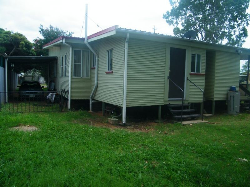 12 Castle Street, Chinchilla QLD 4413