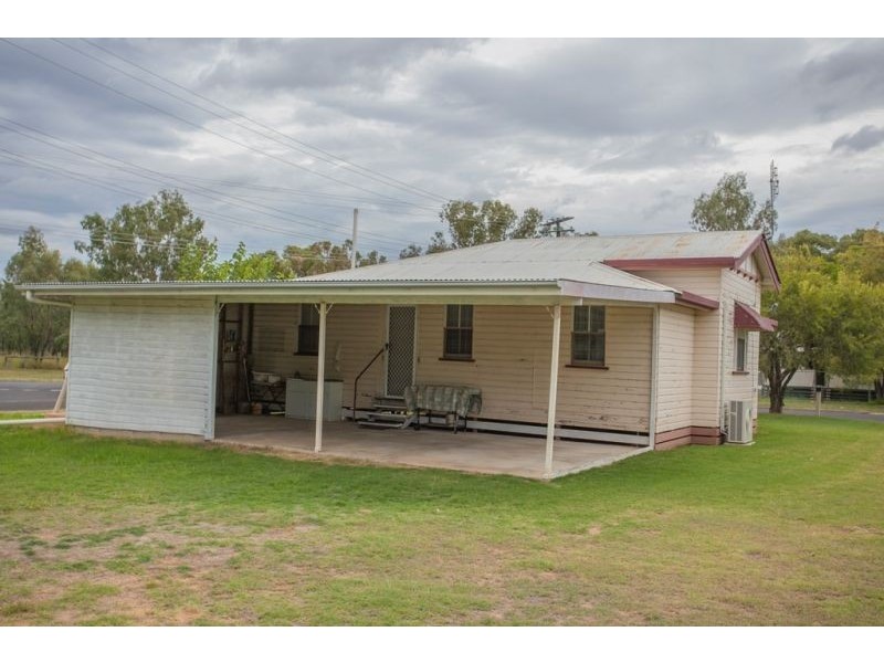 34 Hypatia Street, Chinchilla QLD 4413