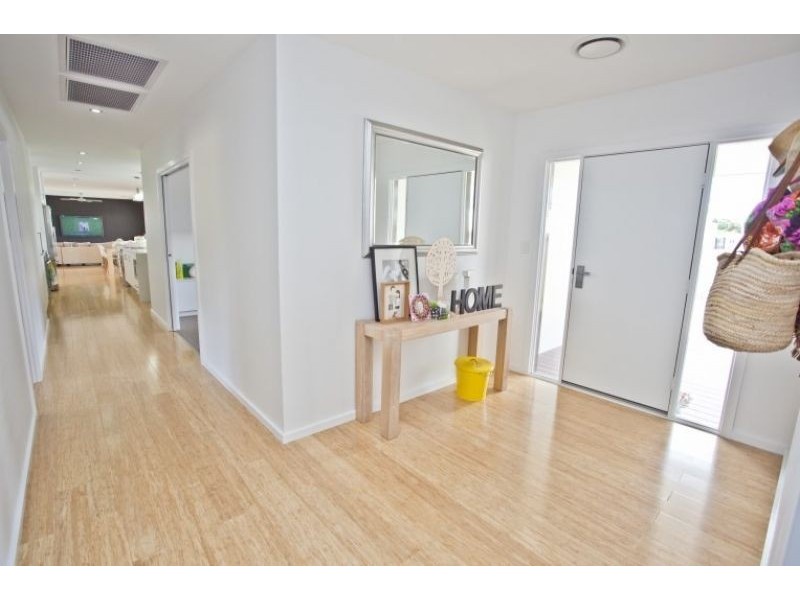 1,579m2 Hideaway in Sommerfeld Crescent, Chinchilla QLD 4413