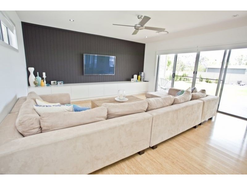 1,579m2 Hideaway in Sommerfeld Crescent, Chinchilla QLD 4413