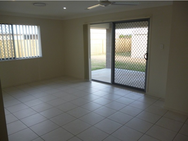 12 Pilkington Street, Chinchilla QLD 4413