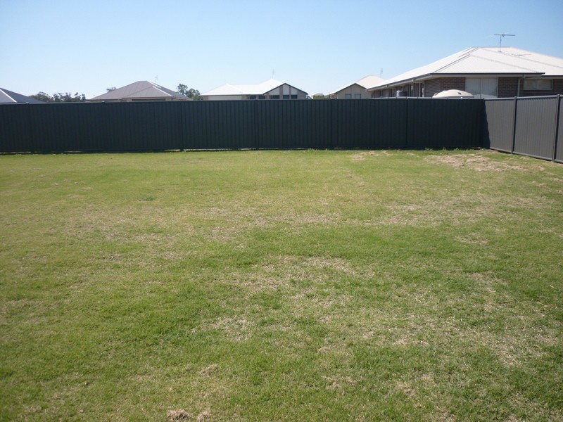 13 Cameron Street, Chinchilla QLD 4413