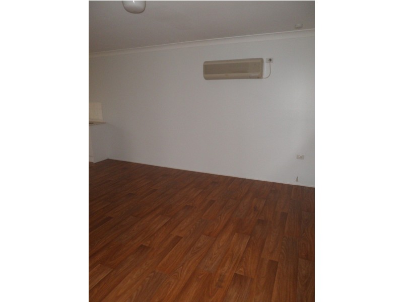 2/13-15 Mann Street, Chinchilla QLD 4413