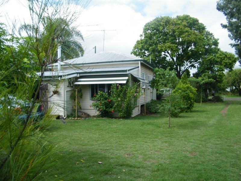 7 Castle Street, Chinchilla QLD 4413