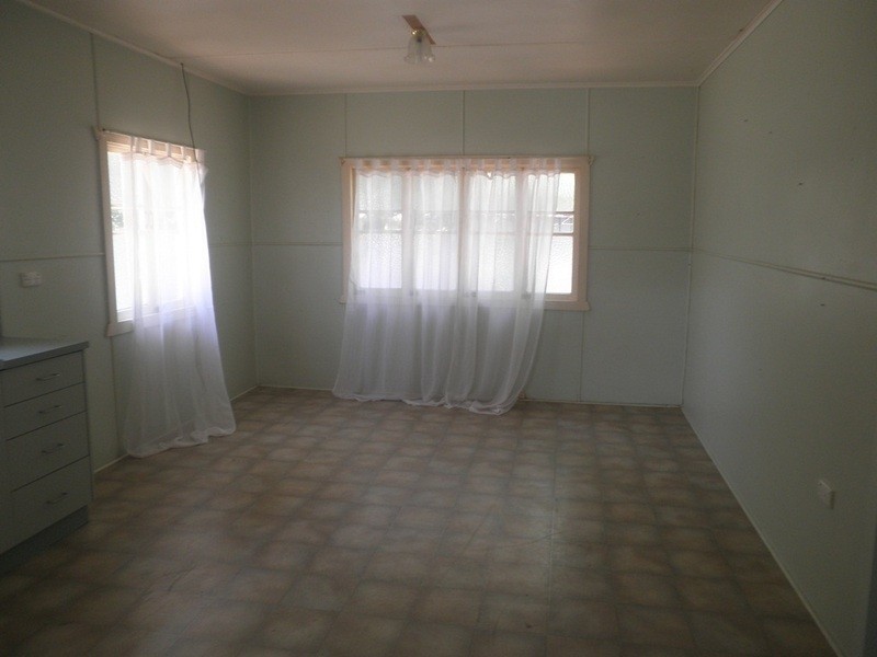 43 King Street, Chinchilla QLD 4413