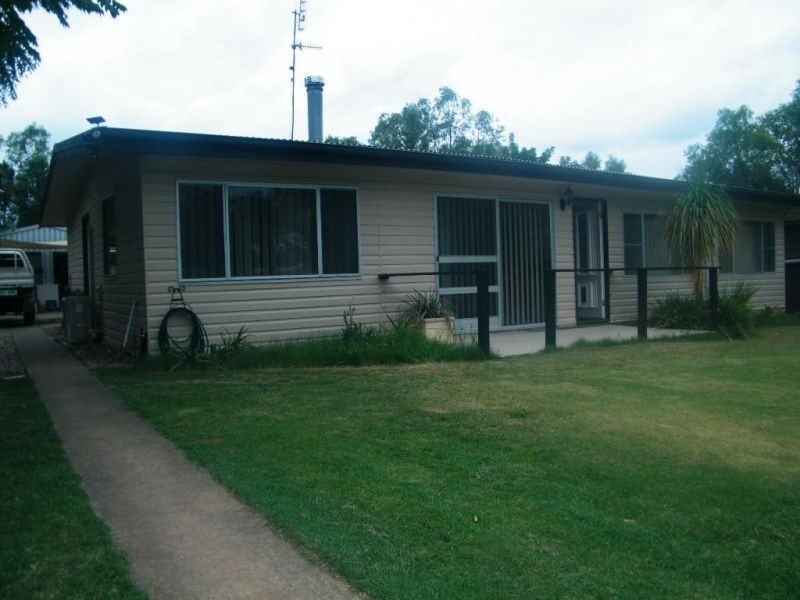 5 Hypatia Street, Chinchilla QLD 4413