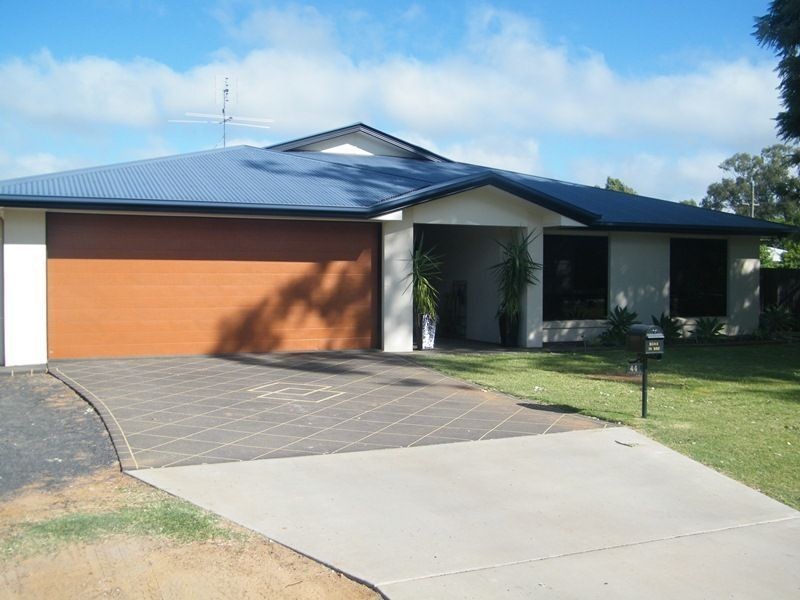 44 Windmill Road, Chinchilla QLD 4413