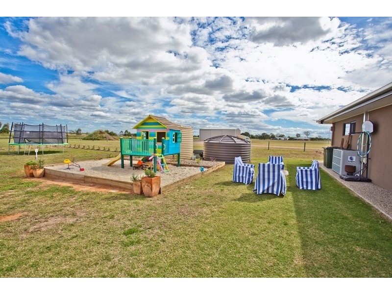 73 Elder Street, Chinchilla QLD 4413