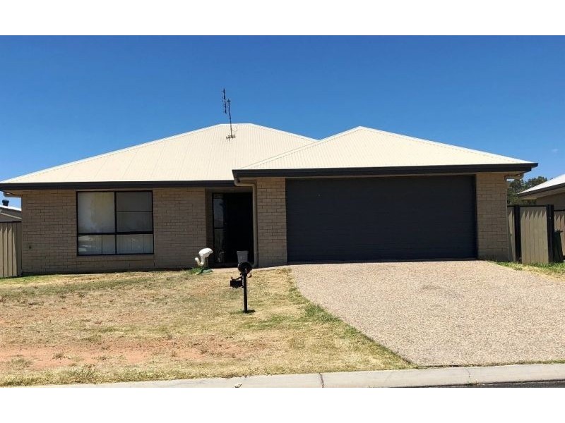 6 Campbell  Street, Chinchilla QLD 4413