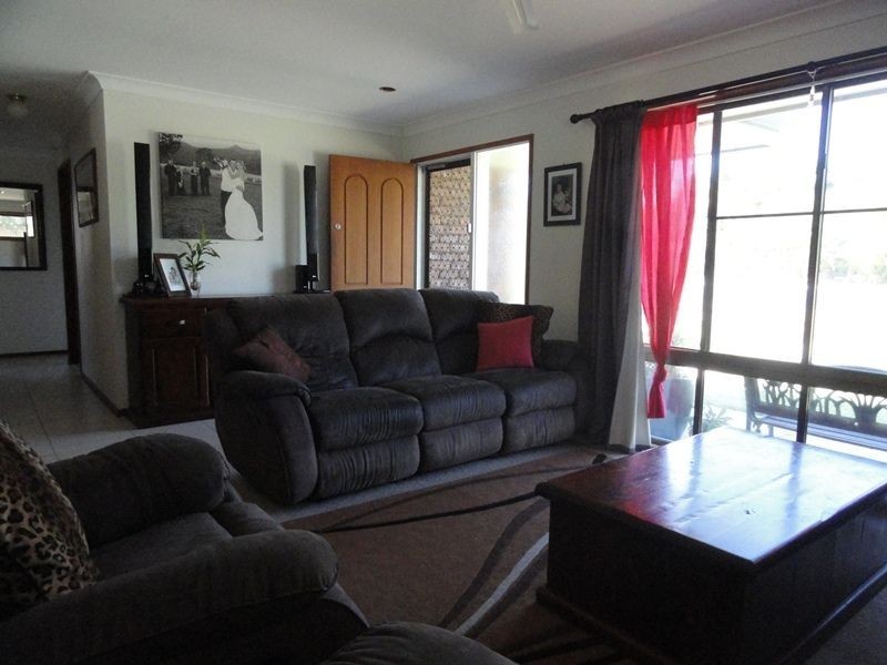 57 Daisy Street, Miles QLD 4415