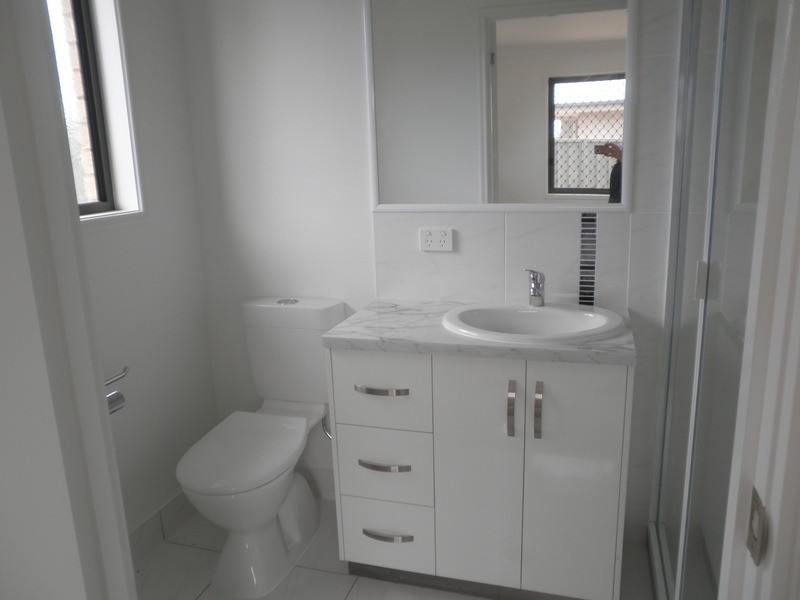 2/4 Dudley Street, Chinchilla QLD 4413