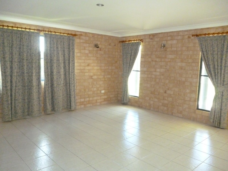 23  Nowland, Chinchilla QLD 4413
