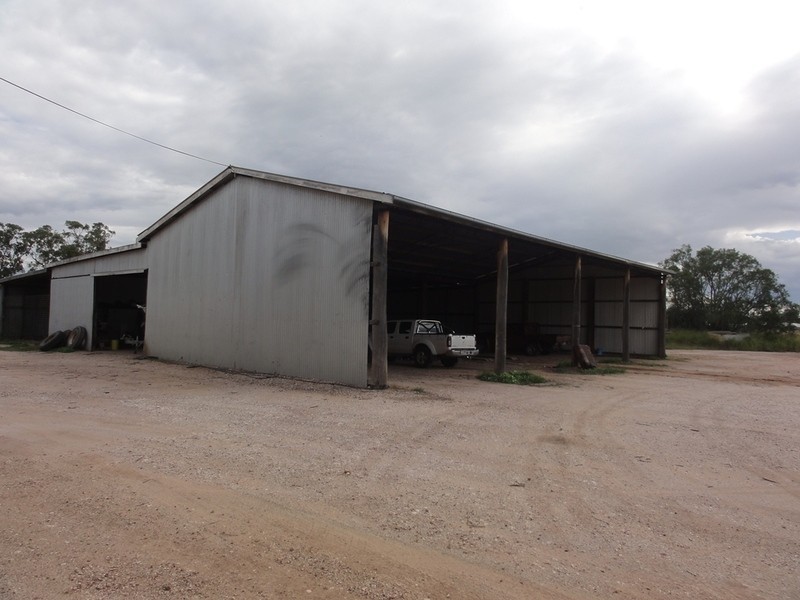 126 Windmill Road, Chinchilla QLD 4413