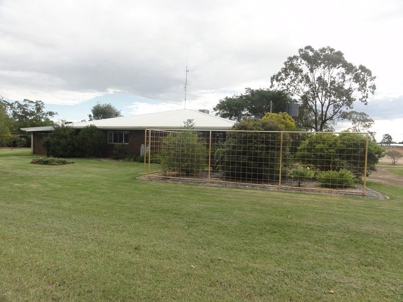 126 Windmill Road, Chinchilla QLD 4413