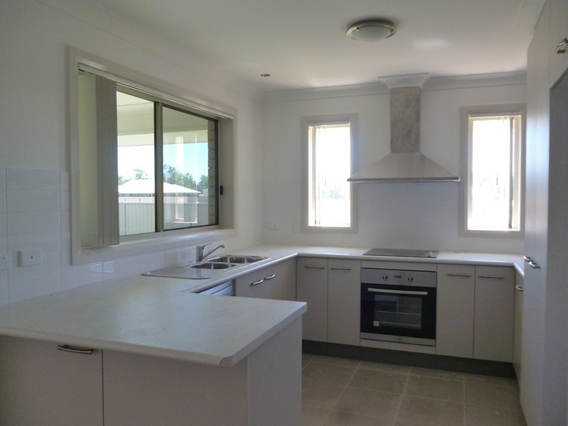 100 Cypress Pines Drive, Miles QLD 4415