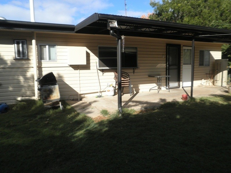 5 Hypatia Street, Chinchilla QLD 4413