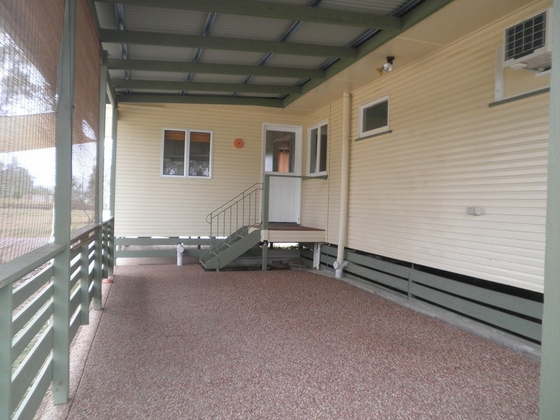 8 Kurtz Street, Chinchilla QLD 4413