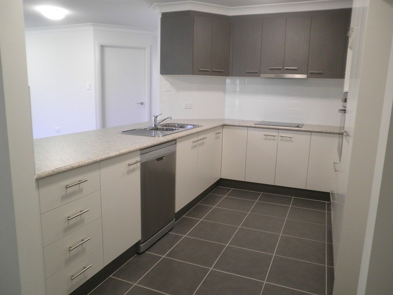 102 Cypress Pines Drive, Miles QLD 4415