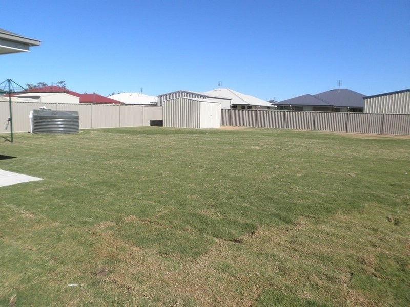 102 Cypress Pines Drive, Miles QLD 4415