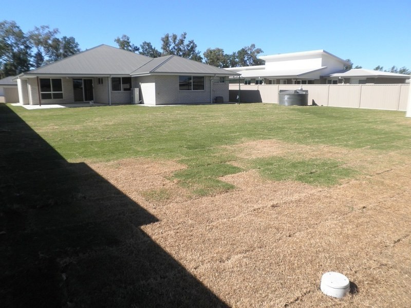 102 Cypress Pines Drive, Miles QLD 4415