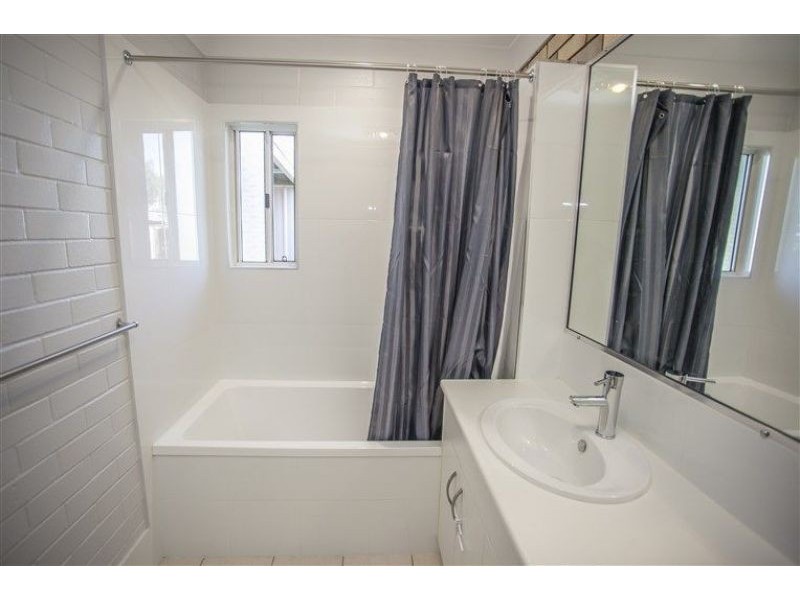 302 Dawson Gate Road, Chinchilla QLD 4413