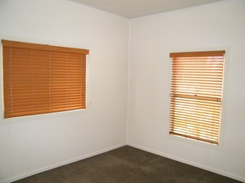 4 Evans Street, Chinchilla QLD 4413