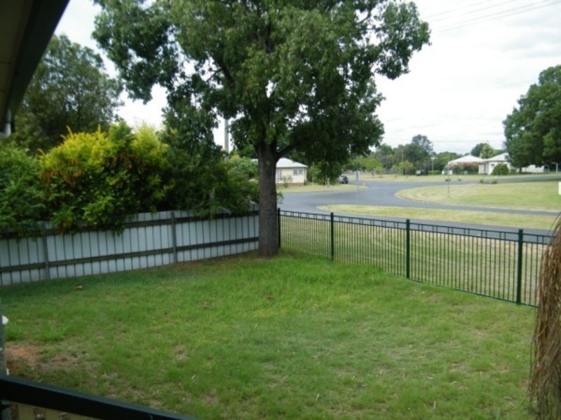 4 Evans Street, Chinchilla QLD 4413