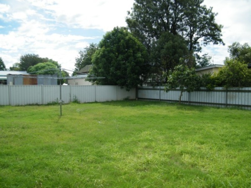 4 Evans Street, Chinchilla QLD 4413