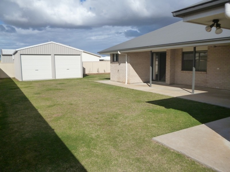 6  Lewis Street, Chinchilla QLD 4413