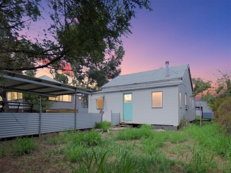 48 Railway Street, Chinchilla QLD 4413