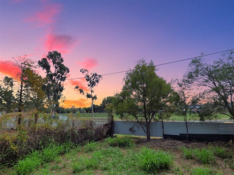 48 Railway Street, Chinchilla QLD 4413