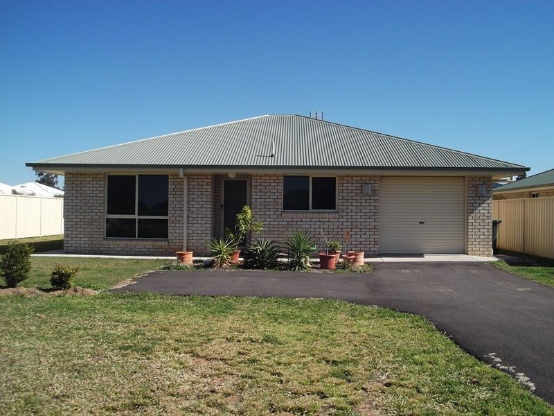 1/76 Price Street, Chinchilla QLD 4413